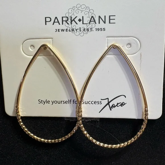 Park Lane Almond Gold earrings and Abalone necklace - Picture 4 of 4